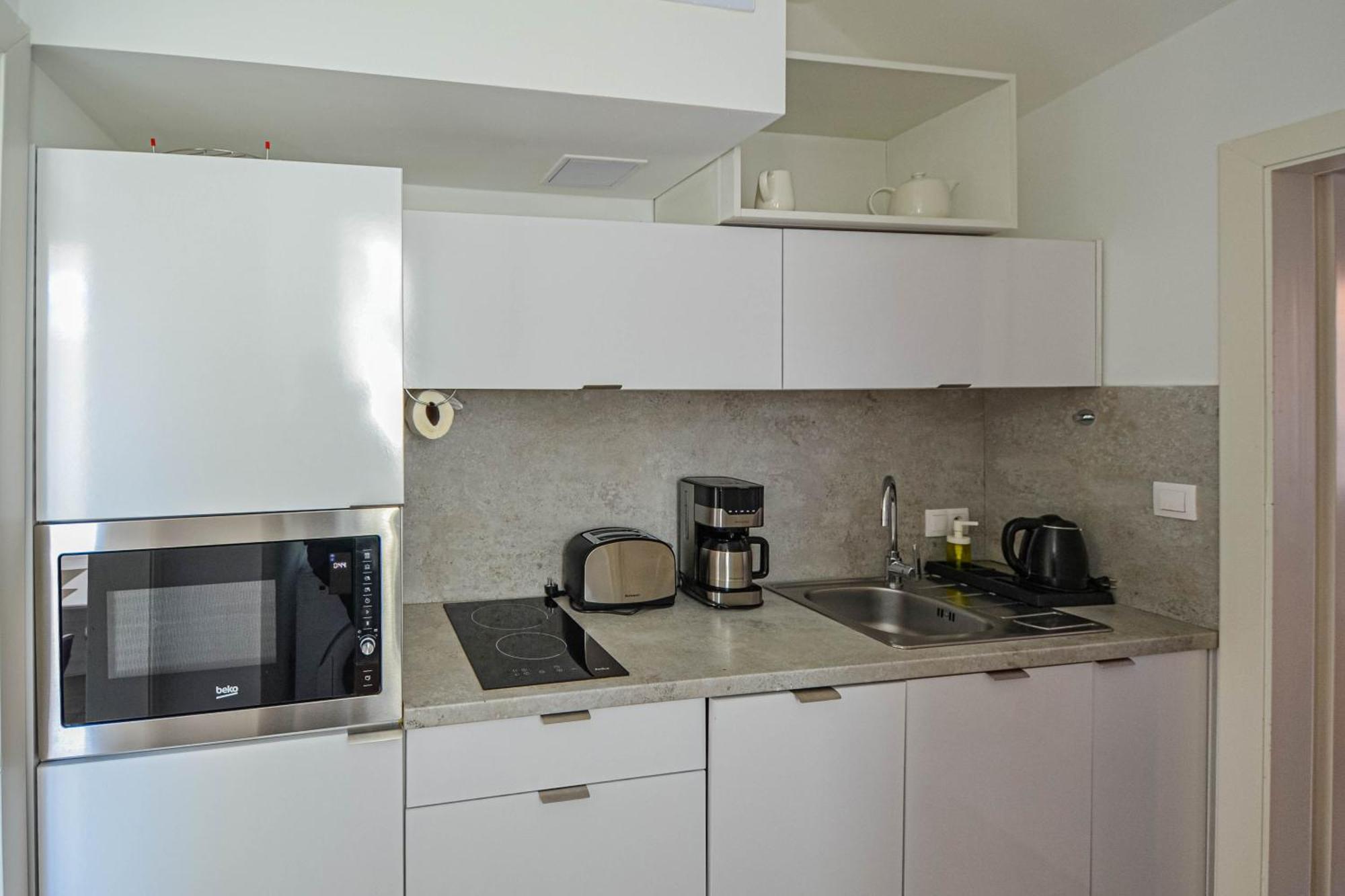 Main Square Quite Air Conditioned Apartment Prag